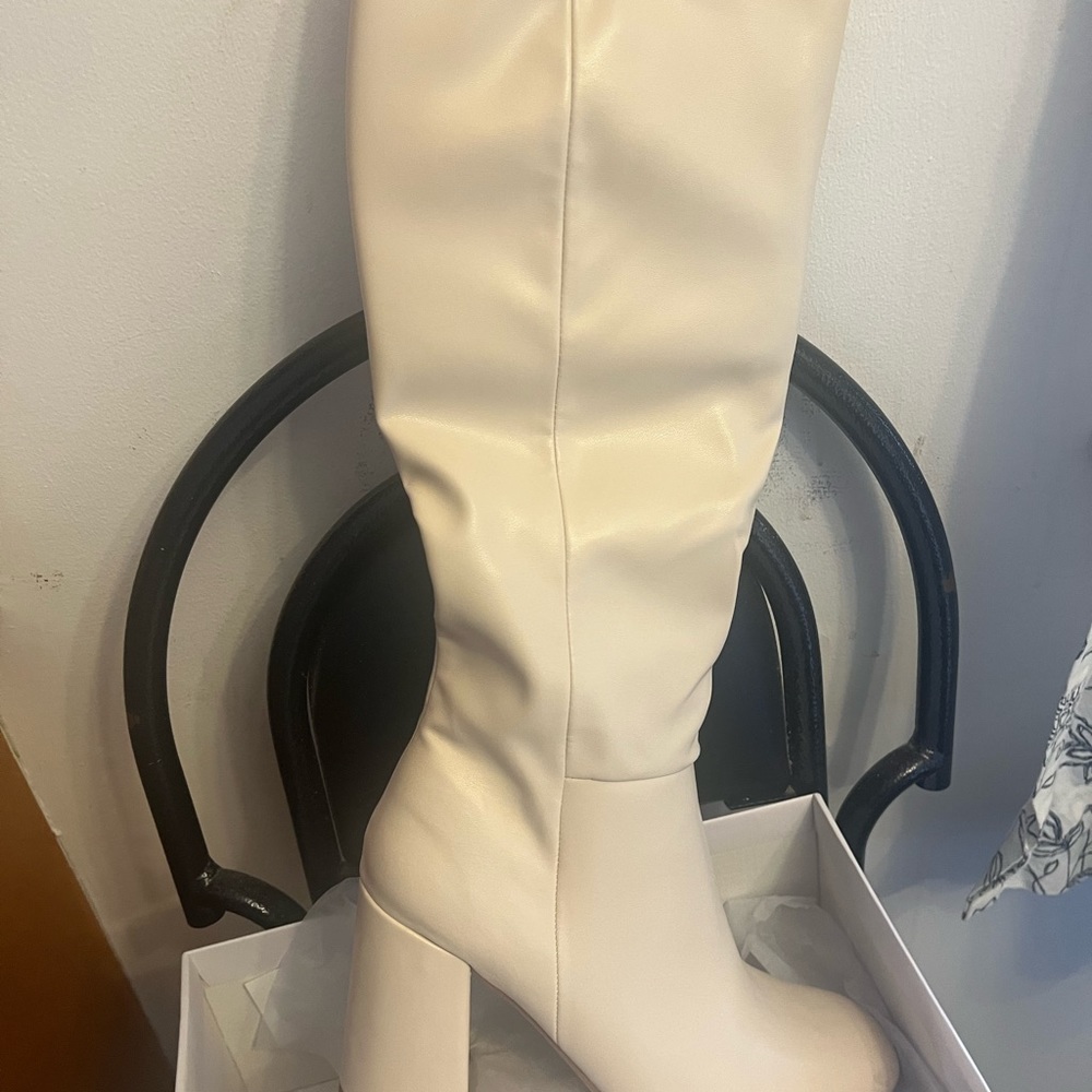 Beautiful Madden Girl boots . Were once